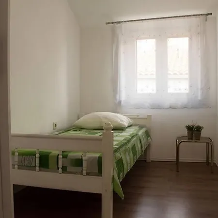 Unique Two-level With Smart Projector * 斯普利特